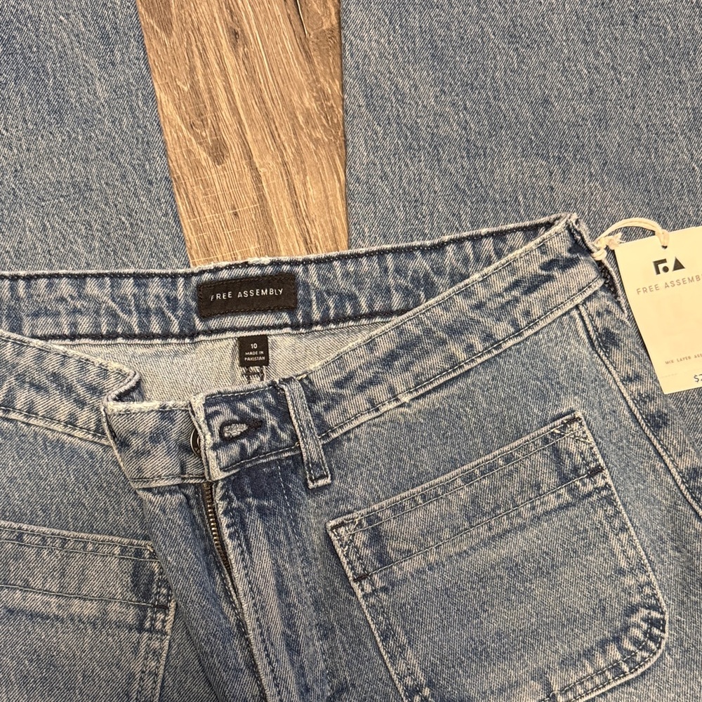 Free Assembly Women's Blue Flare Jeans